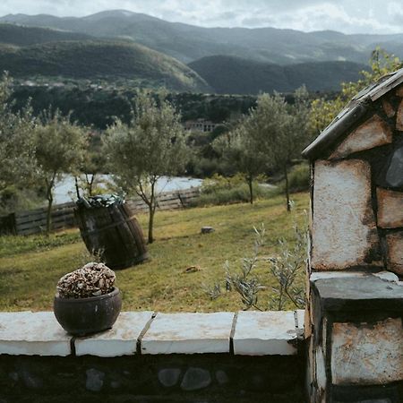 Guesthouse Lord Byron テペレナ エクステリア 写真
